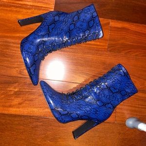 Hot Blue Snakeskin Bootie!!